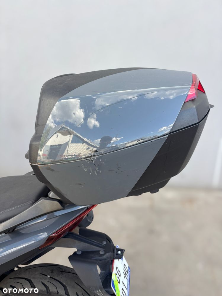Yamaha Tmax - 20