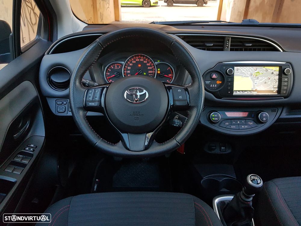 Toyota Yaris 1.4 D-4D Sport+P.Techno +T.Panoramico - 44