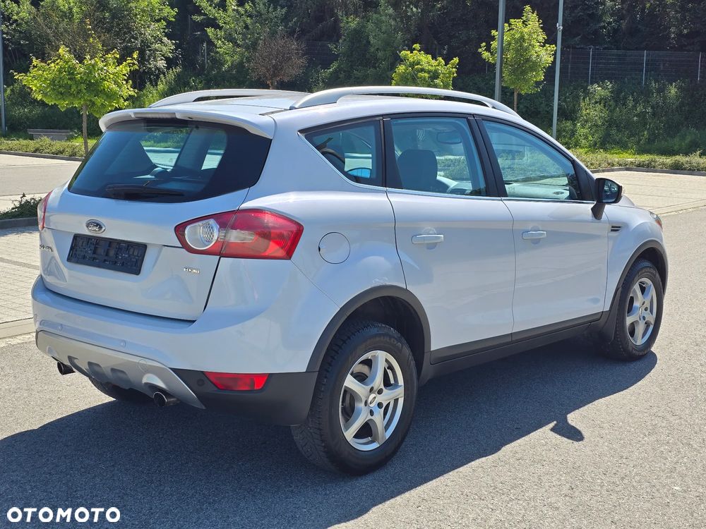 Ford Kuga 2.0 TDCi 4x4 Titanium - 3