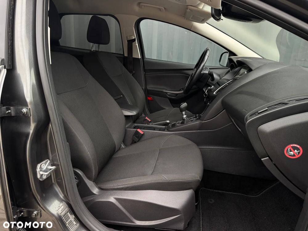 Ford Focus 1.0 EcoBoost Titanium - 18