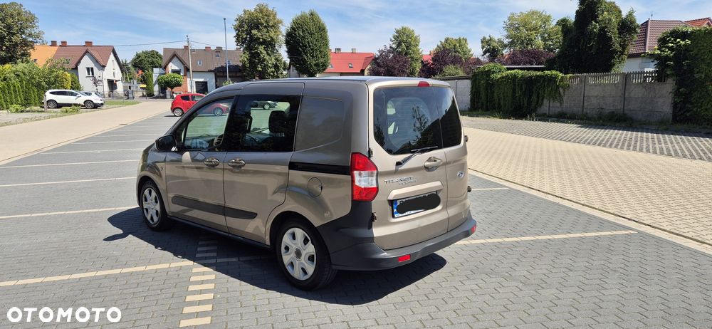 Ford Courier - 7
