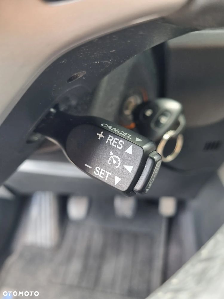 Toyota Verso 1.8 Edition - 19