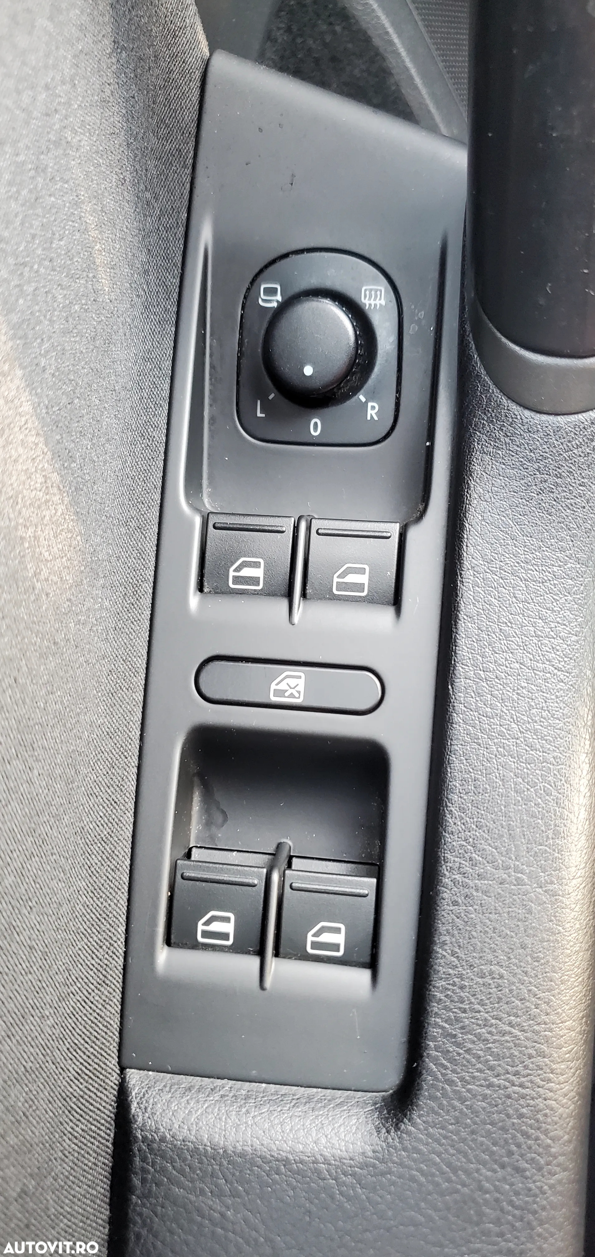 Volkswagen Passat - 11