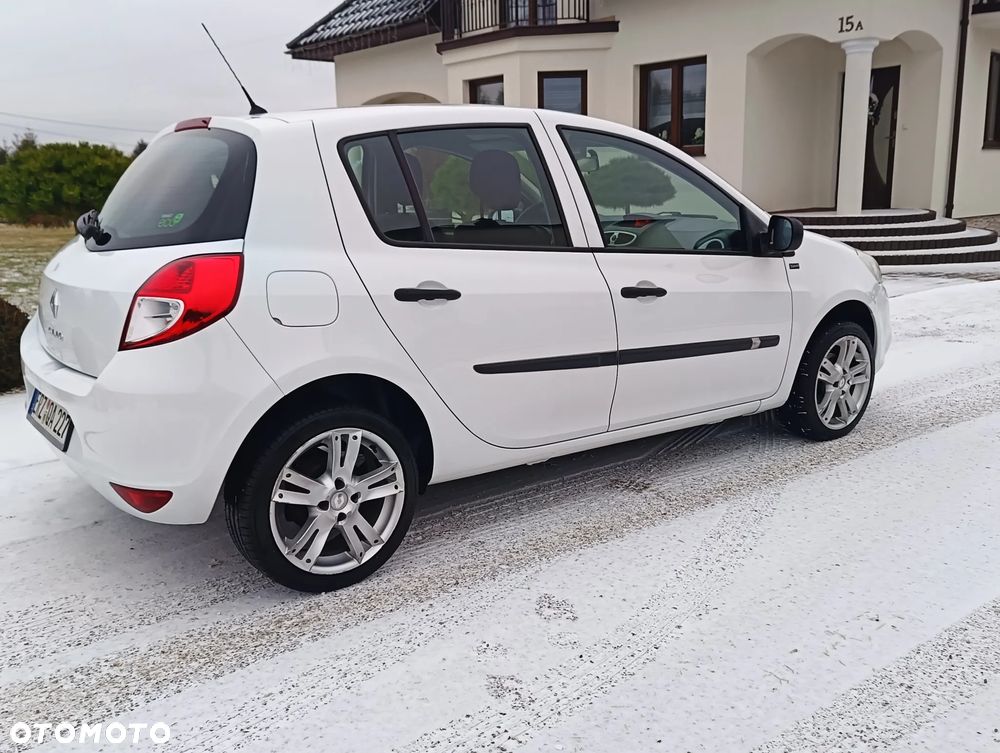 Renault Clio 1.2 16V 75 Yahoo - 6