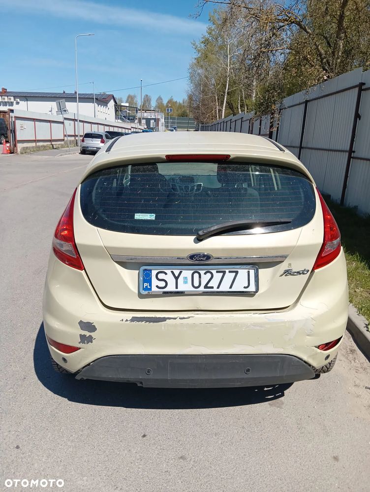 Ford Fiesta - 8