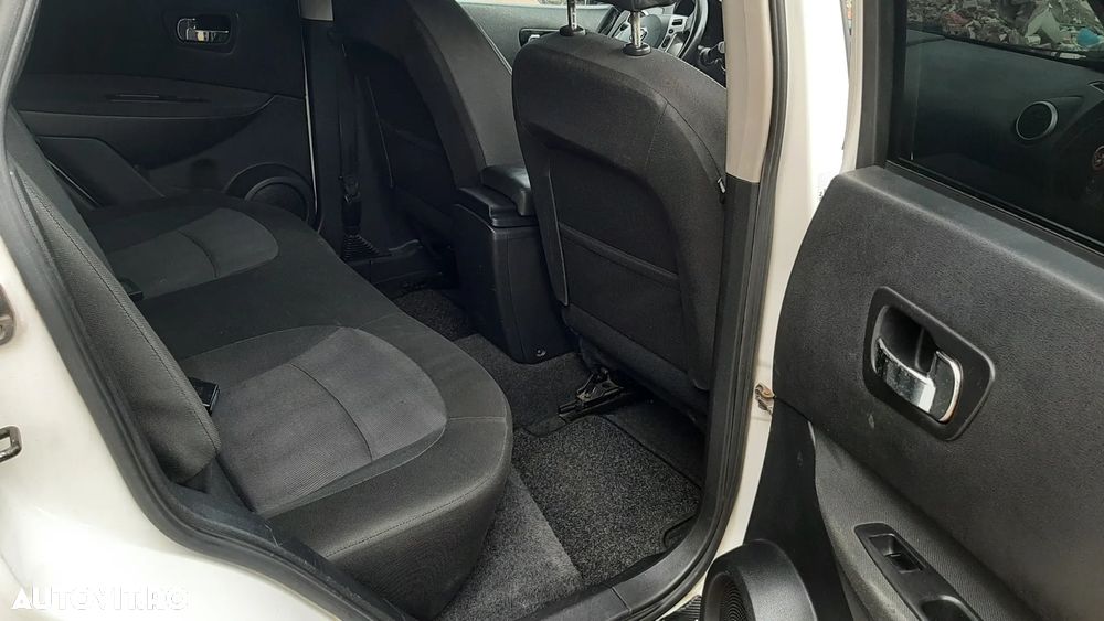 Nissan Qashqai - 10
