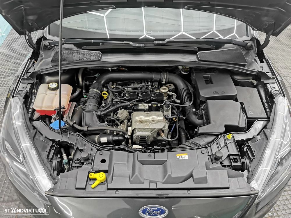 Ford Focus 1.0 EcoBoost ST-Line - 10