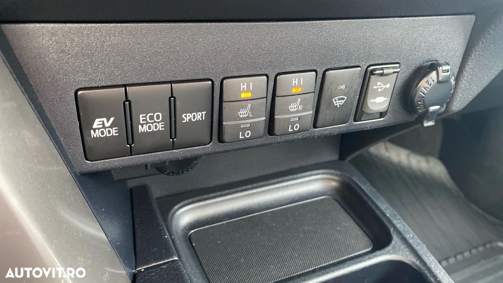 Toyota RAV4 2.5 VVT-i 4x4 Luxury - 15