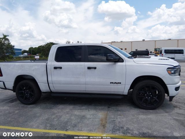 RAM 1500 - 12