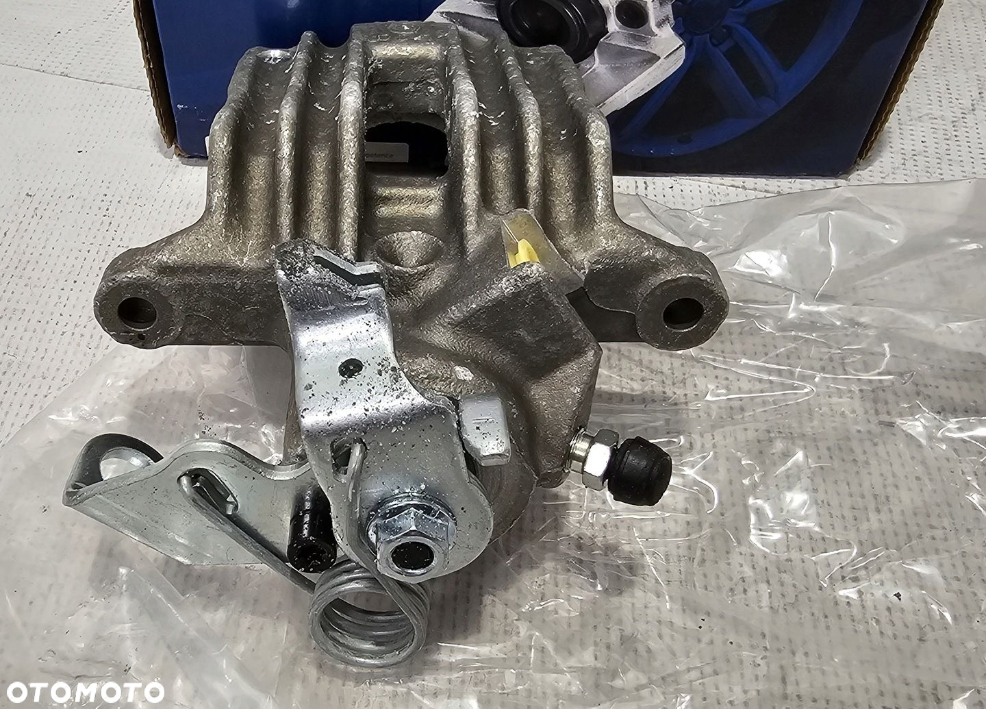 NOWY ZACISK HAMULCOWY TYŁ VOLKSWAGEN / SEAT / SKODA / AUDI - 8AC355383-431 - 5