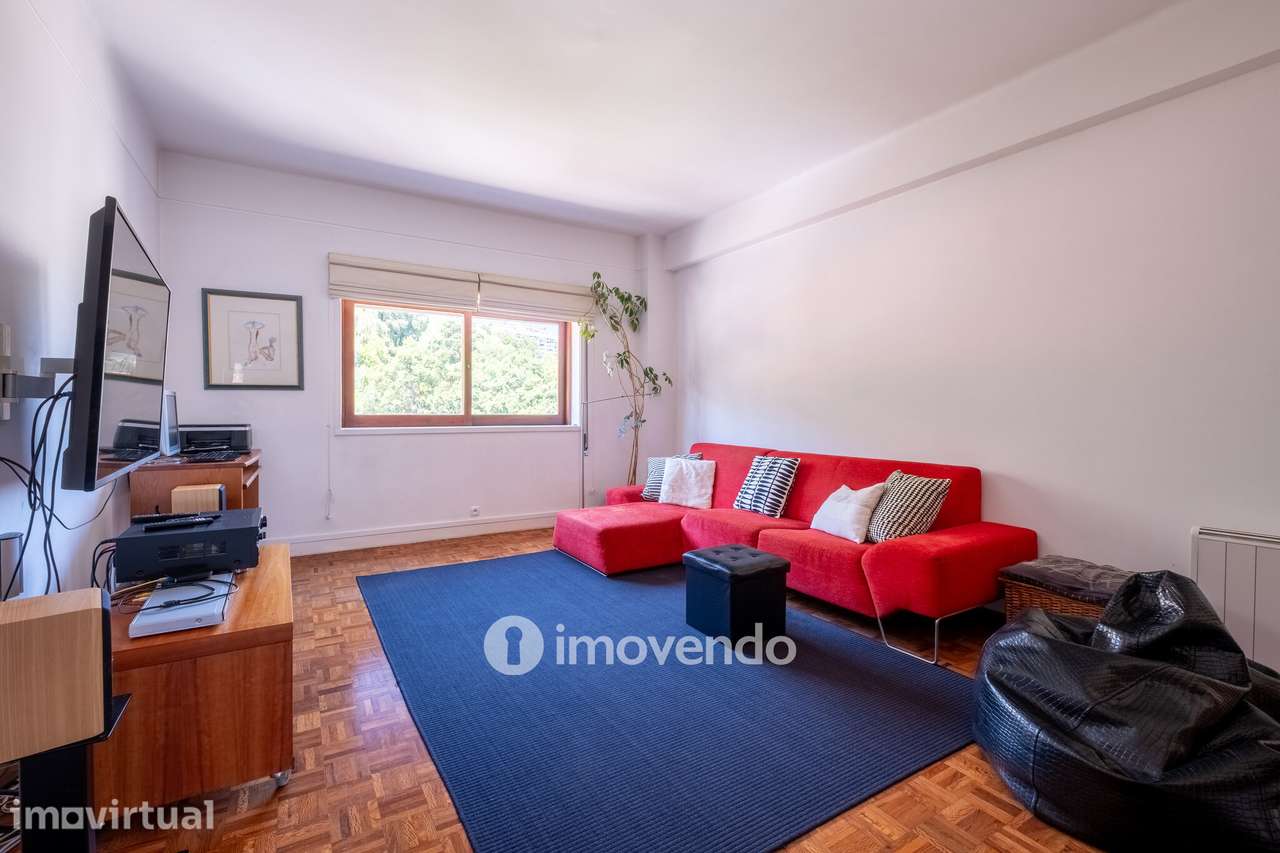 Apartamento T3+1 remodelado, no centro de Coimbra - Grande imagem: 3/60