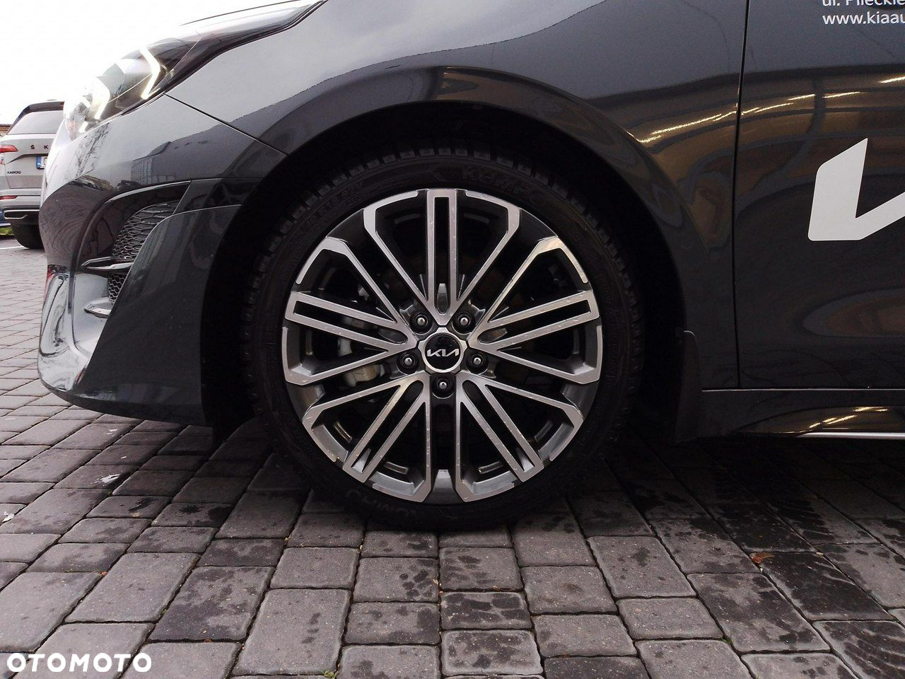 Kia ProCeed - 18
