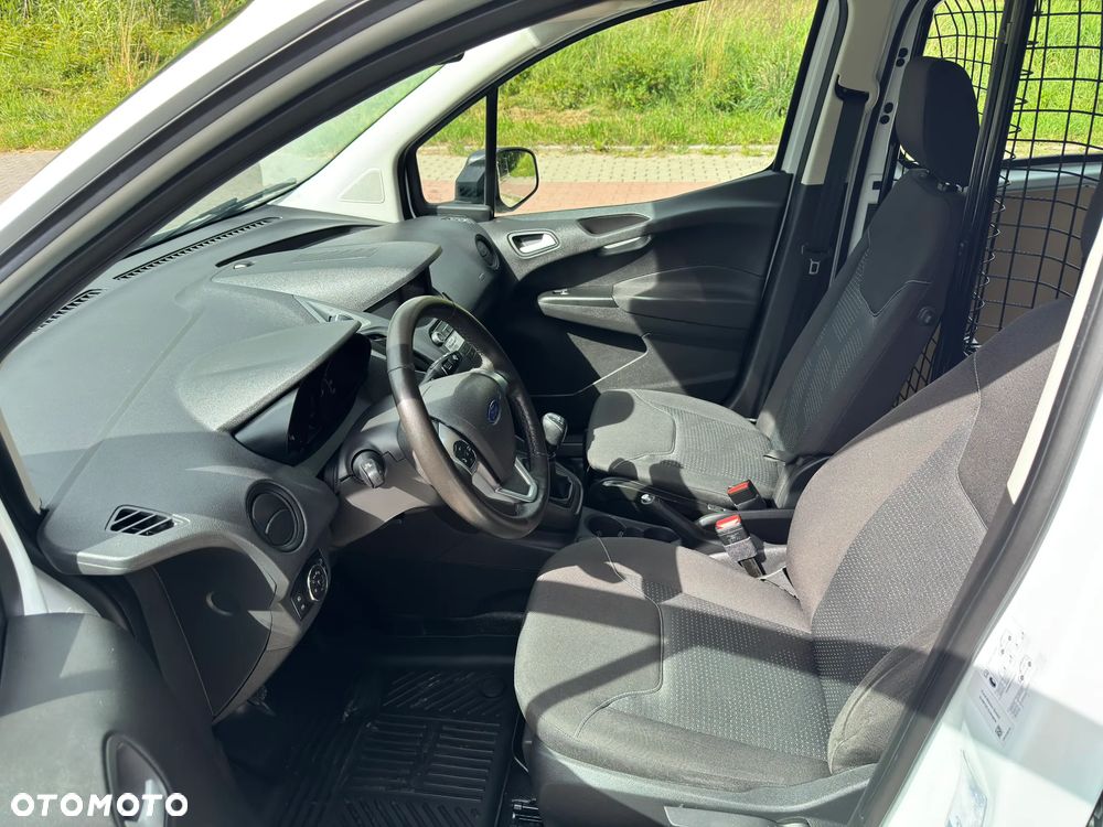 Ford Courier L1 - 21