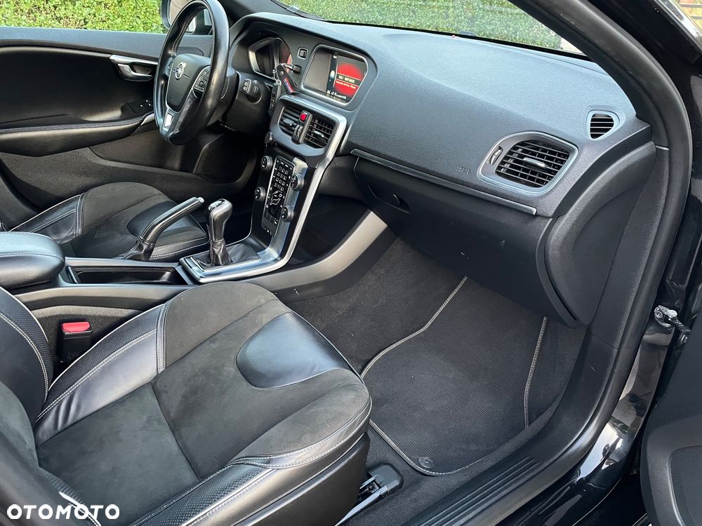 Volvo V40 D2 RDesign - 10