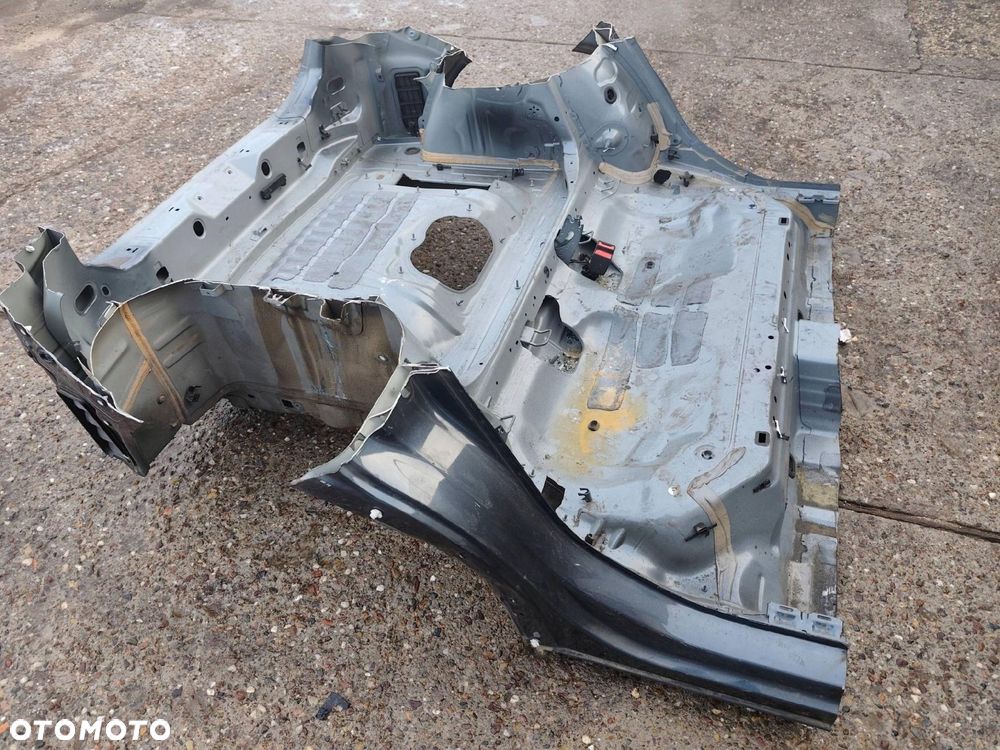 CUPRA FORMENTOR PAS TYLNY WANNA HYBRYDA - 5
