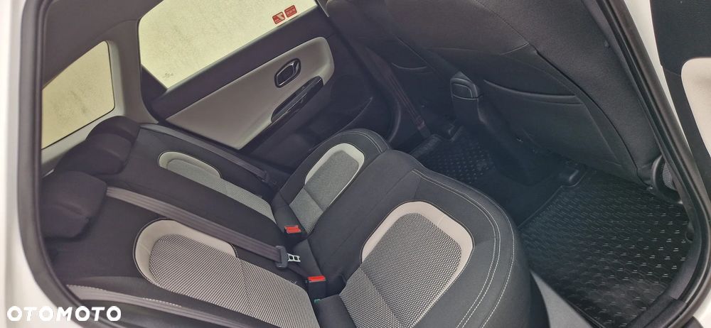 Kia Ceed 1.6 GDI L Business Line - 20