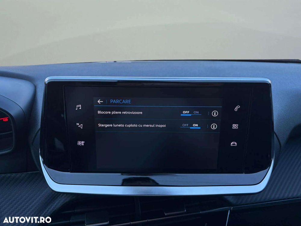 Peugeot 2008 1.2 L PureTech STT Active - 13