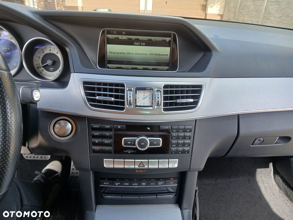 Mercedes-Benz Klasa E 350 4Matic 7G-TRONIC Elegance - 27
