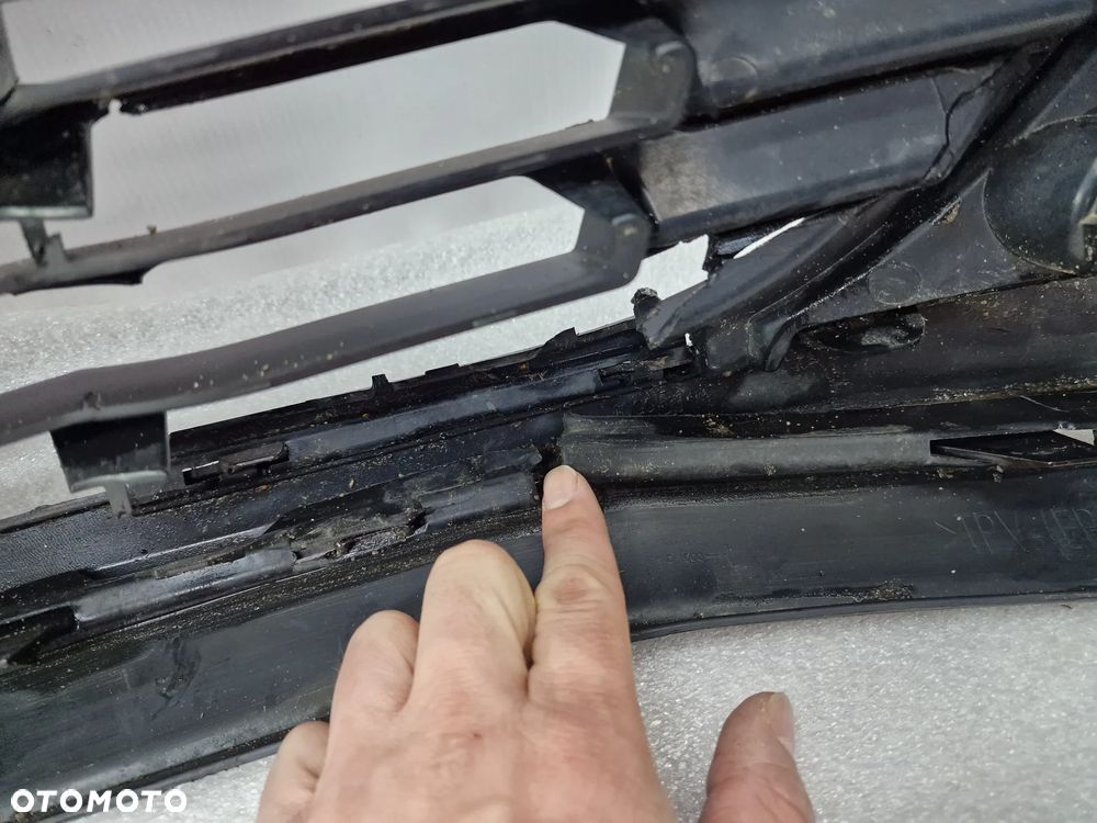 RENAULT MEGANE 3 III LIFT 11- ZDERZAK PRZEDNI PRZÓD NA 4X PDC + GÓRNE WZMOCNIENIE ZDERZAKA + ŚLIZGI + GÓRNA BLENDA , NR AUKCJI NZ1000 - 35