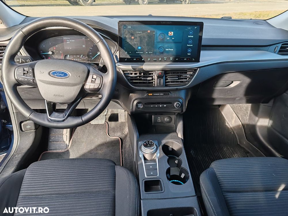 Ford Focus 1.5 EcoBlue 8AT Titanium - 3