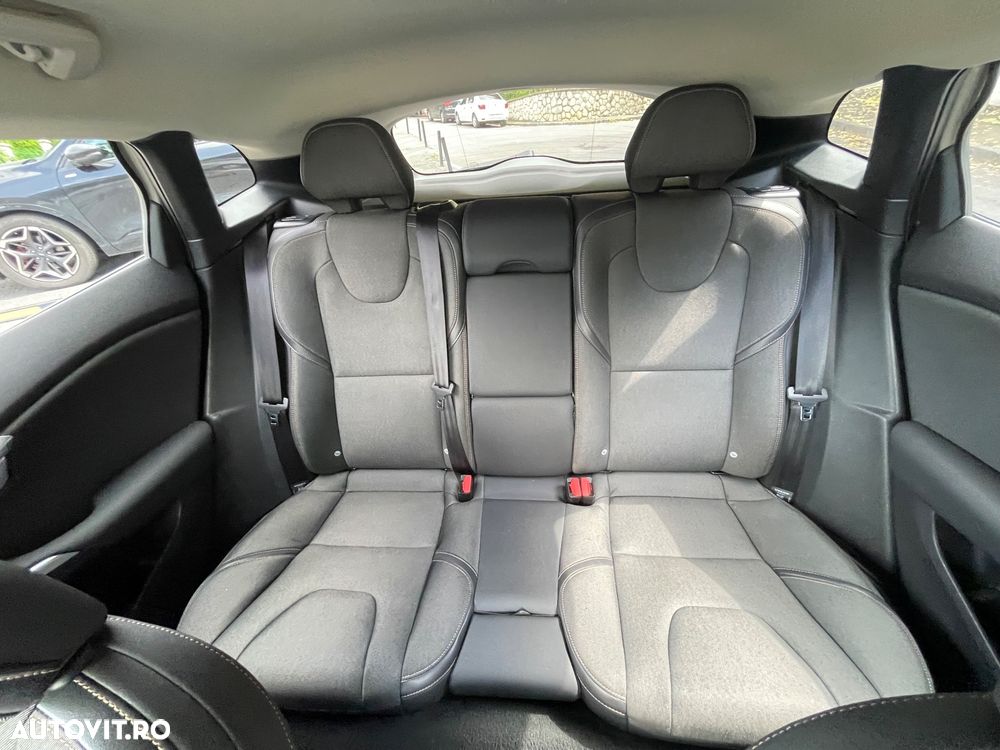 Volvo V40 D2 Aut. Momentum - 5