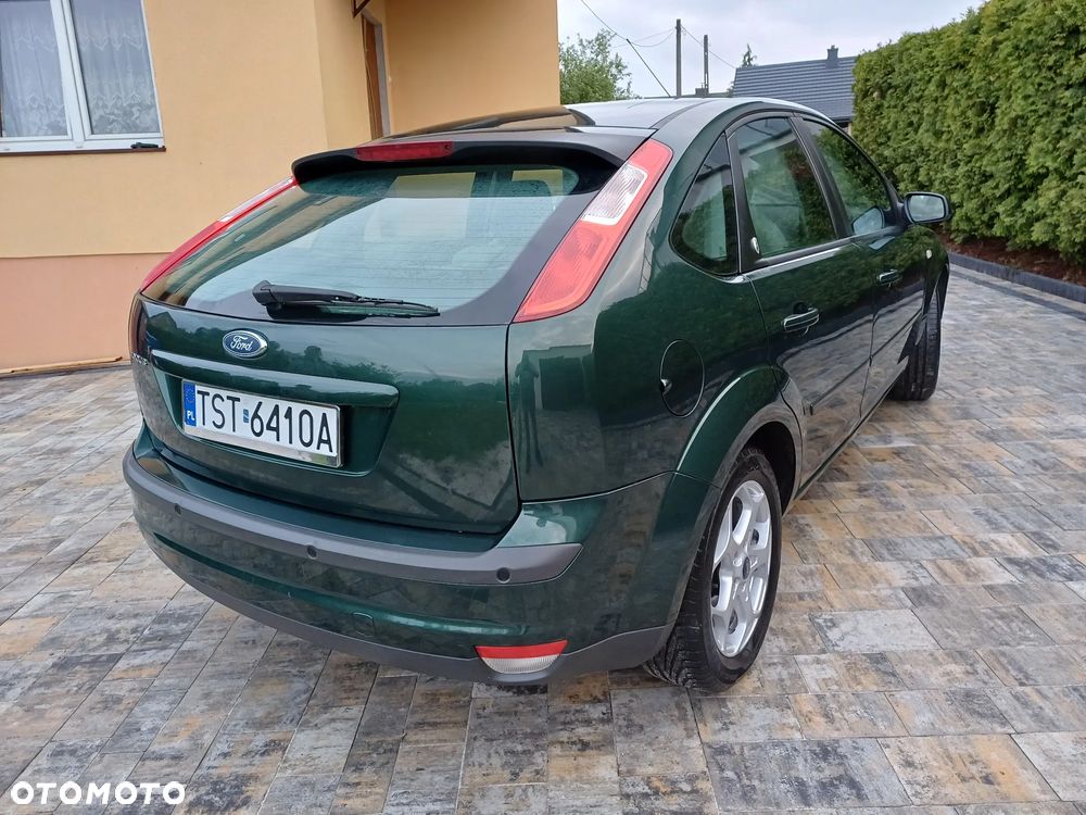 Ford Focus 1.6 Ti-VCT Ghia - 26