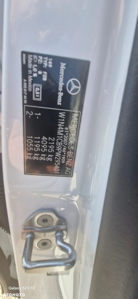 Mercedes-Benz GLB - 18