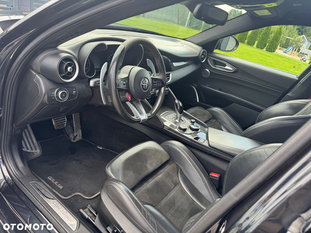 Alfa Romeo Giulia 2.9 Bi Turbo V6 Quadrifoglio - 13