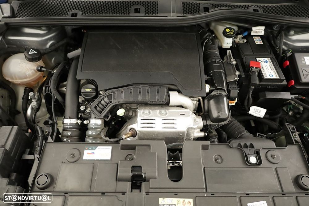 Citroën C4 1.2 PureTech Plus EAT8 - 23
