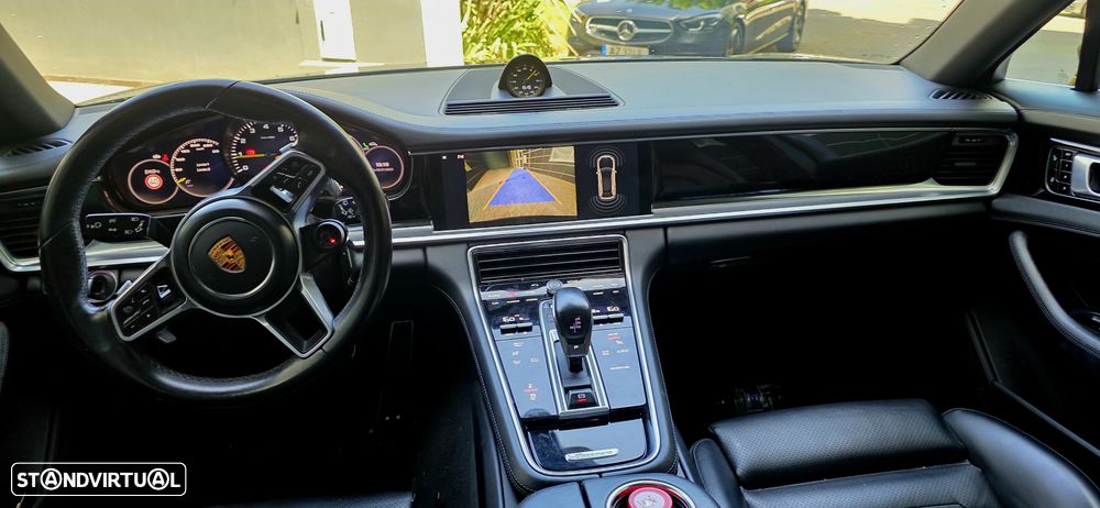 Porsche Panamera Sport Turismo 4 E-Hybrid Platinum Edition - 12