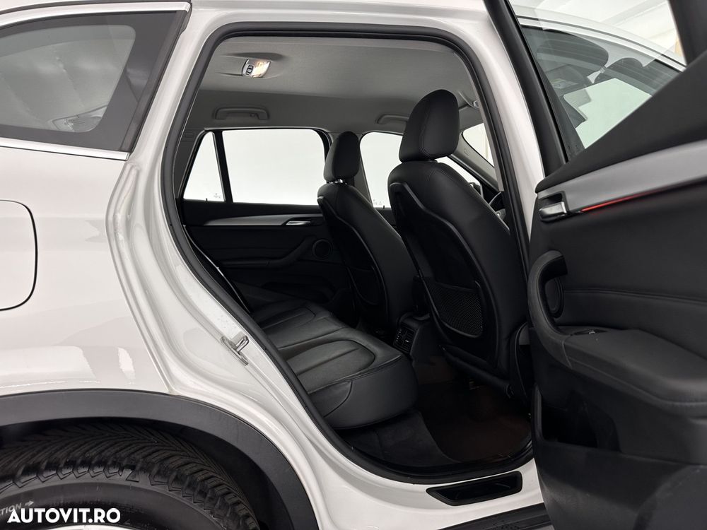 BMW X1 sDrive16d Sport Line - 17