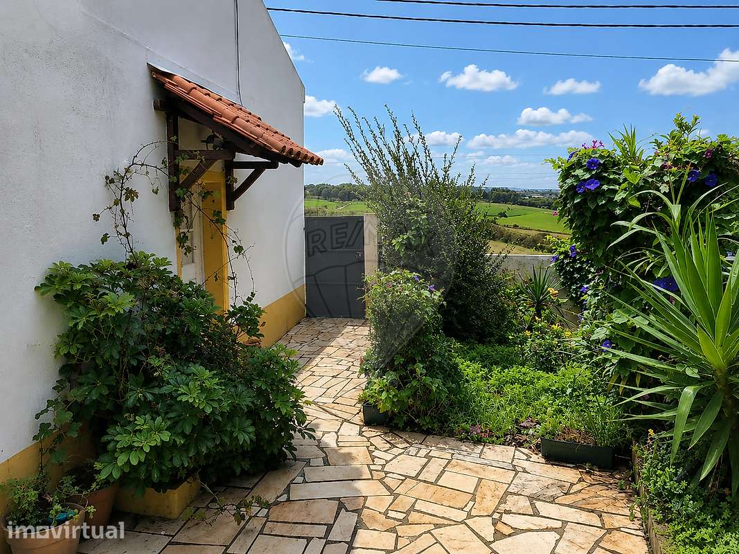 Moradia T2 para arrendamento - Grande imagem: 2/18