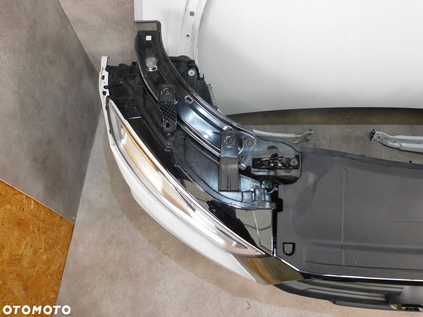 AUDI Q3 8U LIFT PRZÓD ZDERZAK LAMPY MASKA BŁOTNIKI PAS XENON - 12