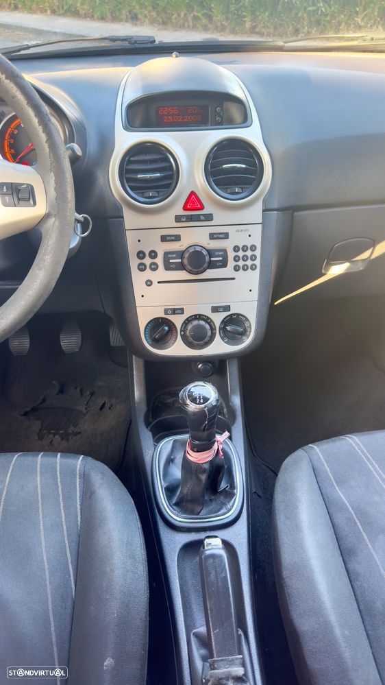 Opel Corsa 1.2 Enjoy - 12