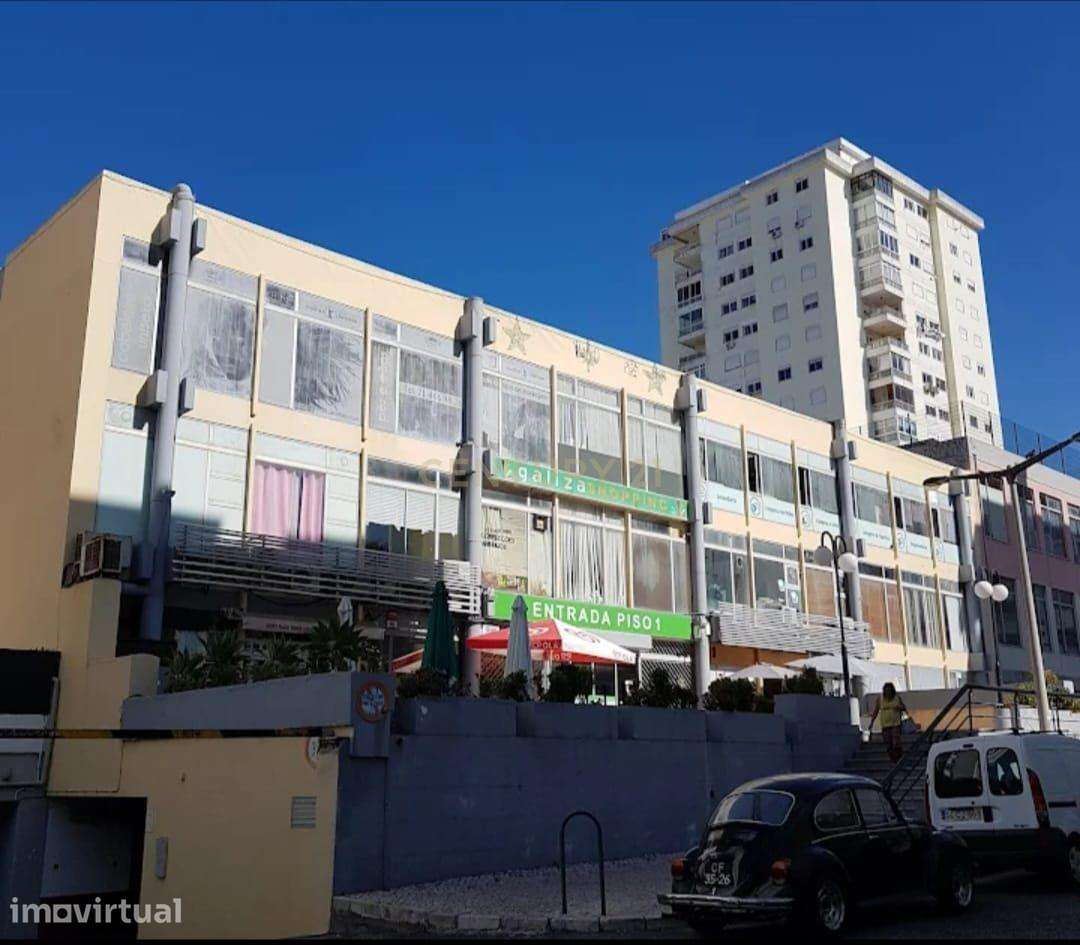 Lugar de Garagem 12 m² à Venda no Estoril – Centro Comercial Grande Ga - Grande imagem: 5/6