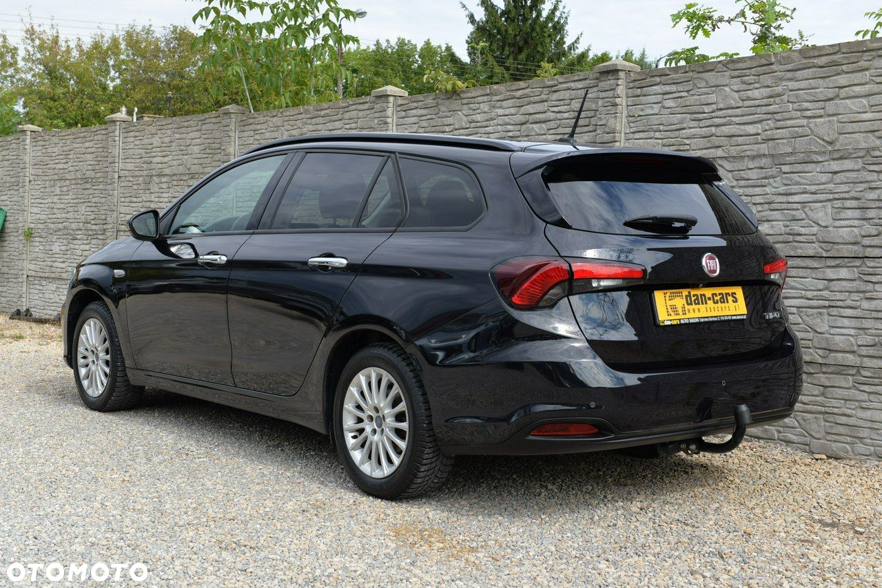 Fiat Tipo 1.6 MultiJet DCT Lounge - 3