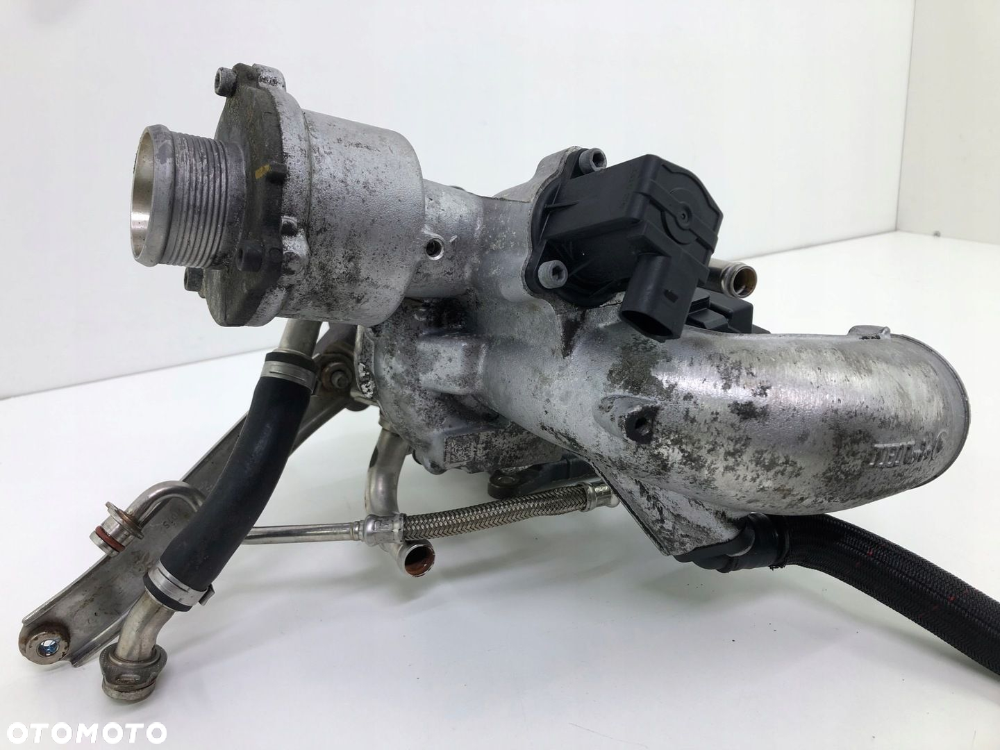 AUDI A4 B9 2.0 TFSI TURBO 06L145725T - 3