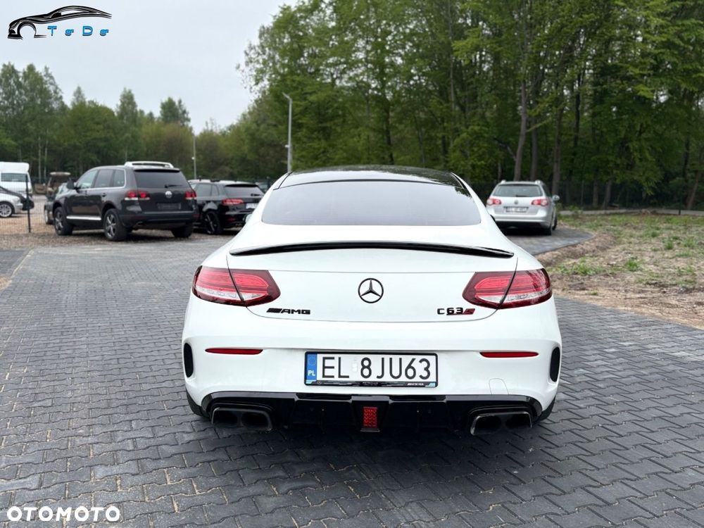 Mercedes-Benz Klasa C AMG 63 S AMG Speedshift 7G-MCT Edition 1 - 14