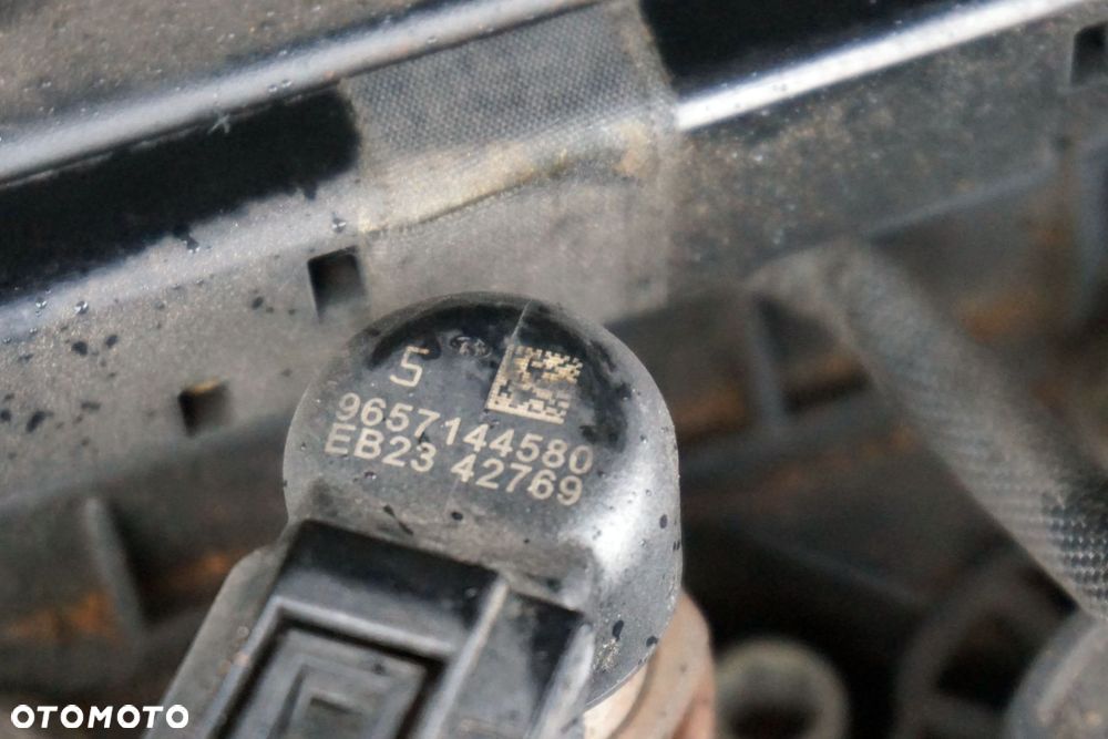 WTRYSKIWACZE WTRYSKI C5 II LIFT 2.0 HDI 9657144580 CITROEN 2004-2007 - 2