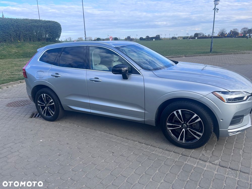 Volvo XC 60 T6 AWD Geartronic Momentum Pro - 8