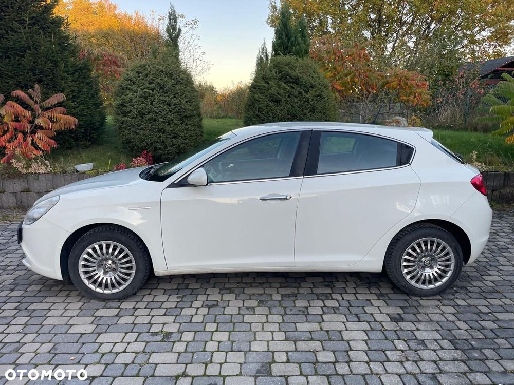 Alfa Romeo Giulietta - 8