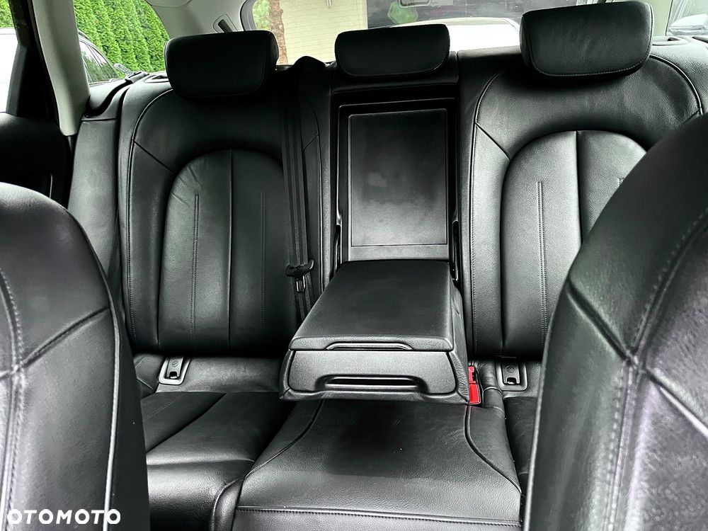 Audi A6 Avant 2.0 TDI ultra S tronic - 40