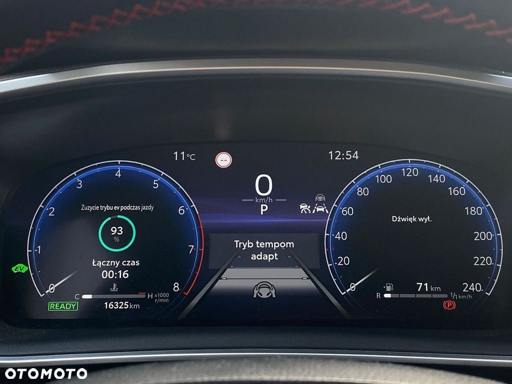 Toyota Corolla 2.0 Hybrid GR Sport - 25