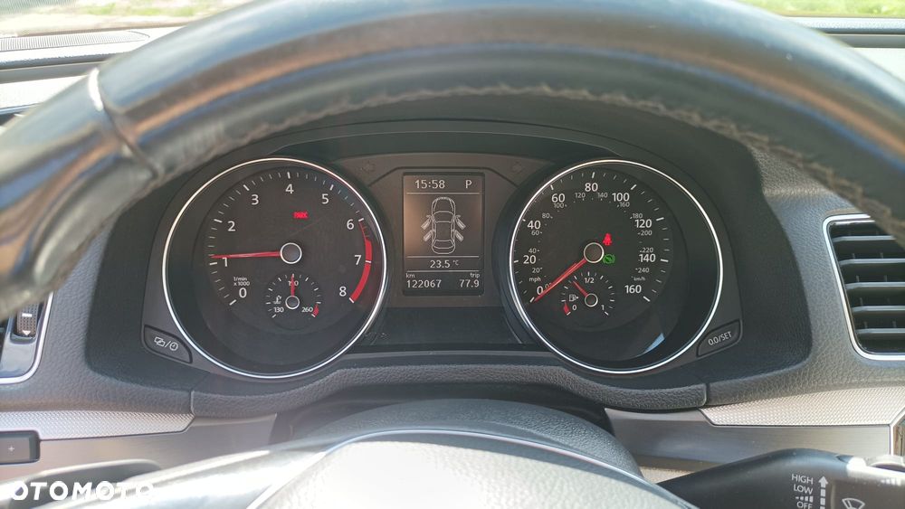 Volkswagen Passat - 25