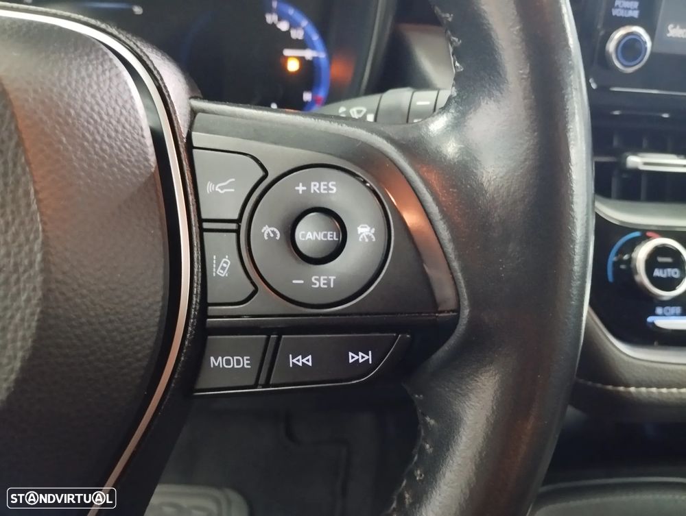 Toyota Corolla 1.8 Hybrid Comfort — fotografia 21