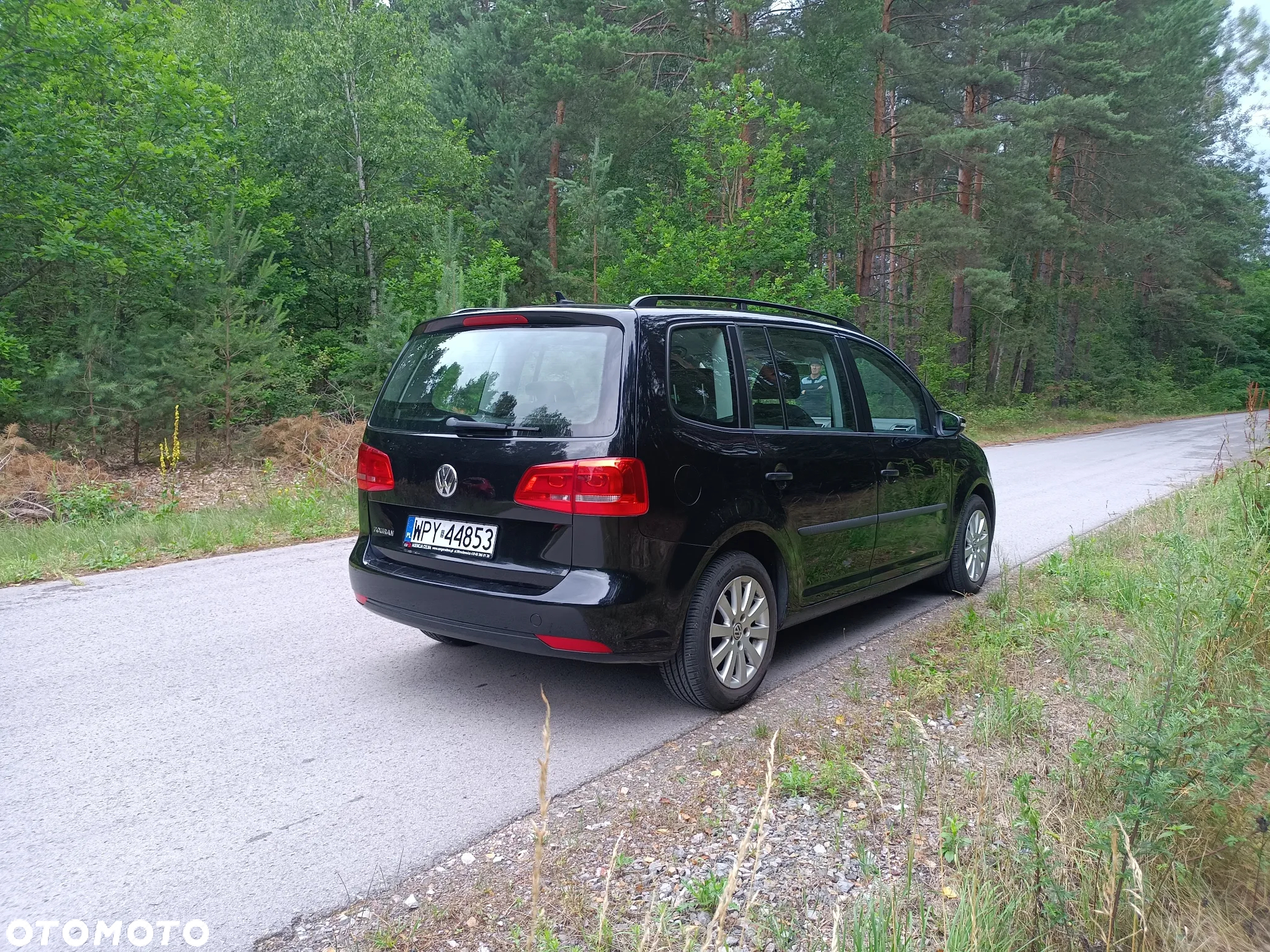 Volkswagen Touran 1.6 TDI DPF BlueMot Comfortline - 5