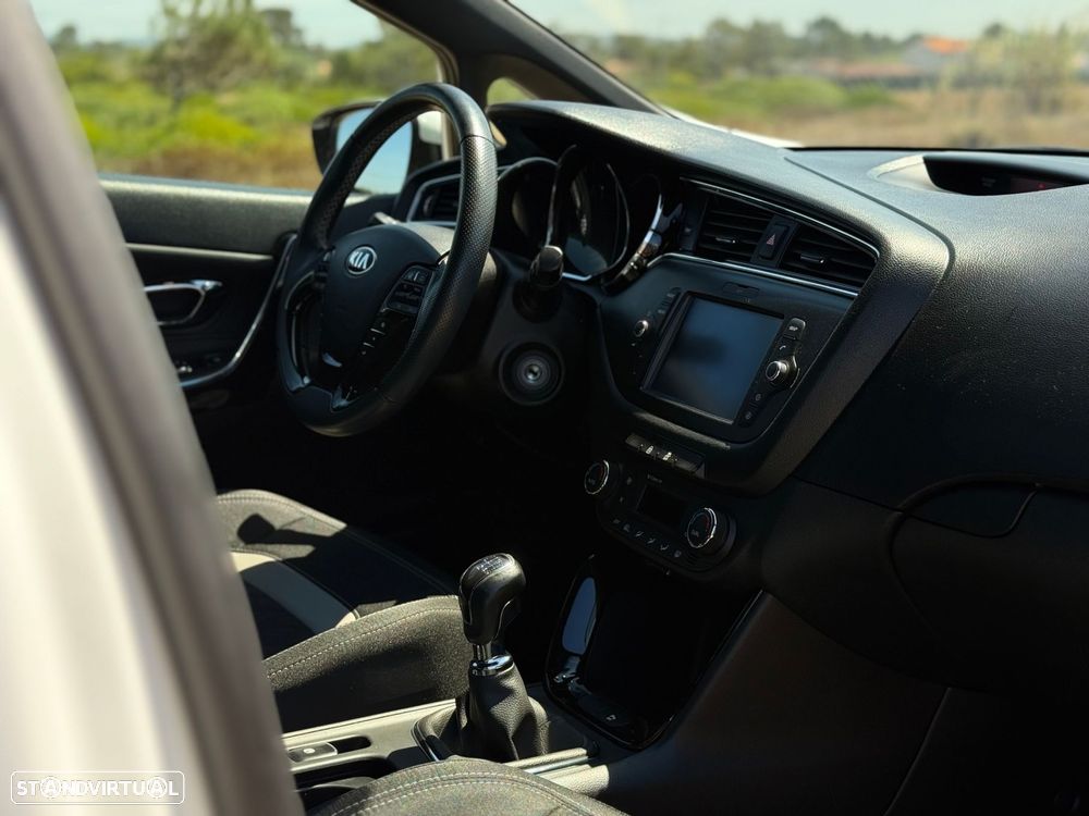 Kia Ceed 1.0 T-GDI GT Line - 34
