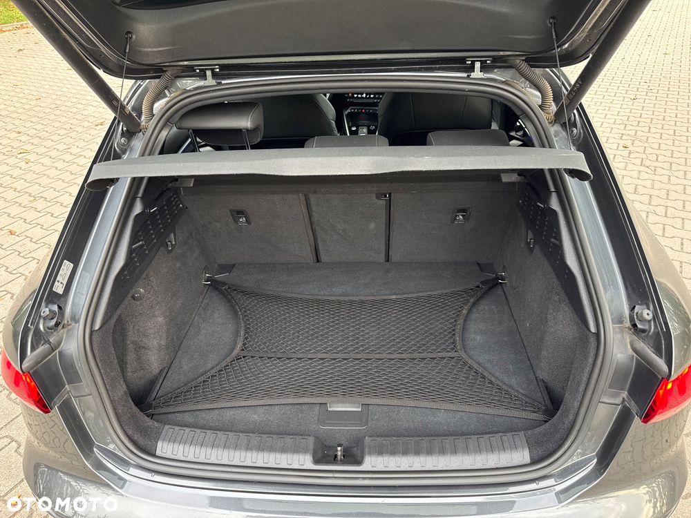 Audi A3 Sportback 1.4 TFSI e-tron S line Sportpaket - 21