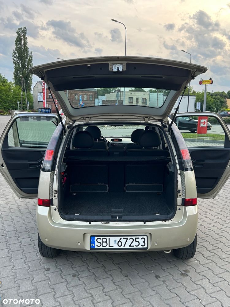 Opel Meriva 1.6 Cosmo MTA - 13