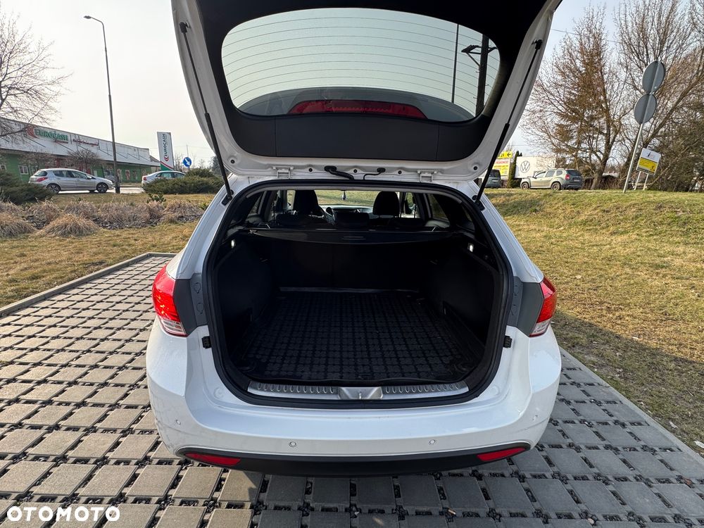 Hyundai i40 1.7 CRDi Automatik Style - 6